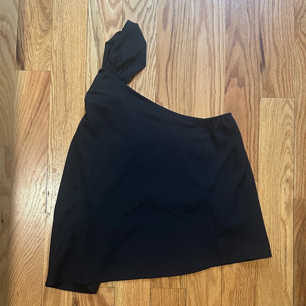 Shein One Shoulder/ Asymmetrical Twist Black Top - Picture 3 of 3